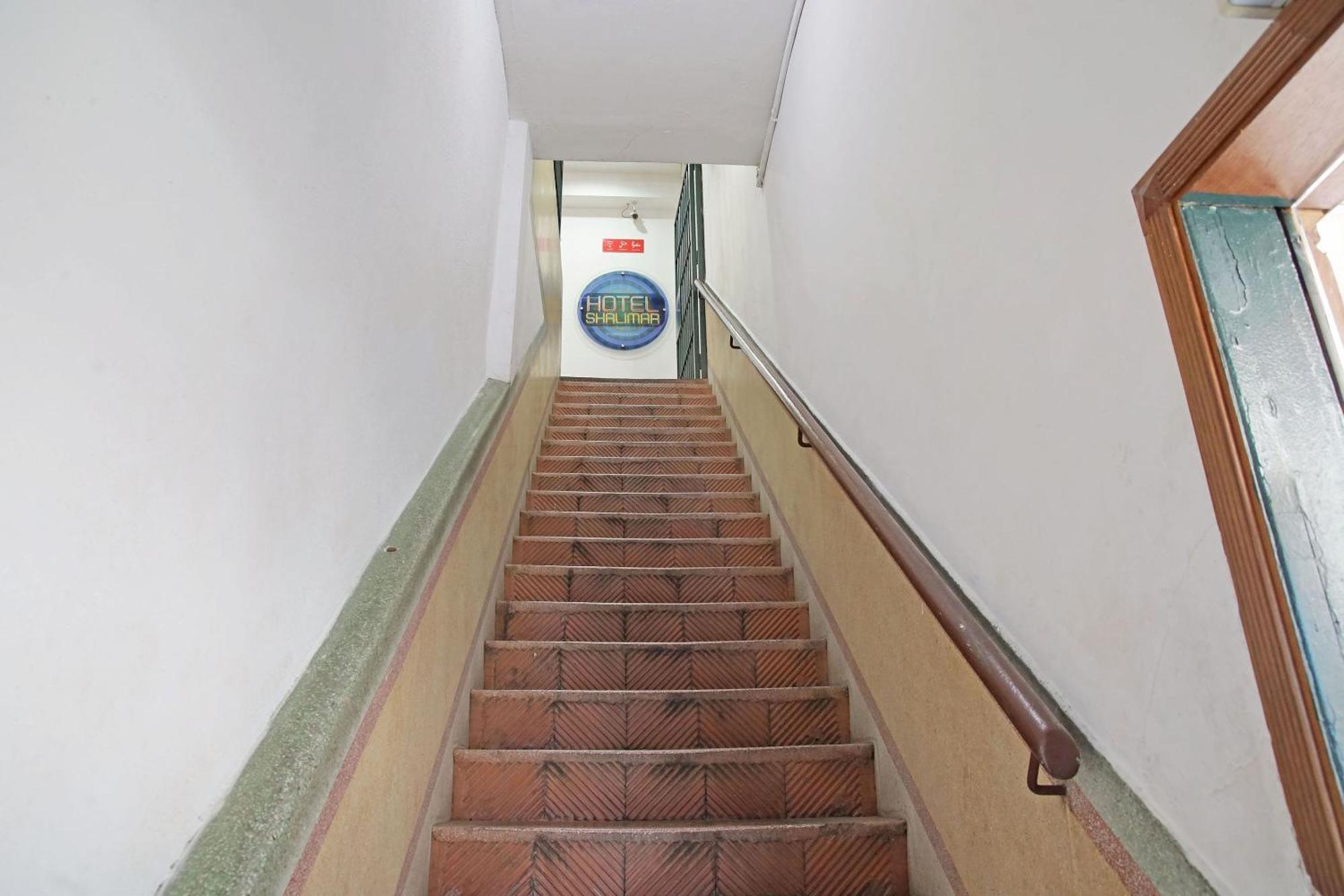 โอโย 89562 โฮเต็ล ชาลิมาร์ Hotel กัวลาลัมเปอร์ ภายนอก รูปภาพ