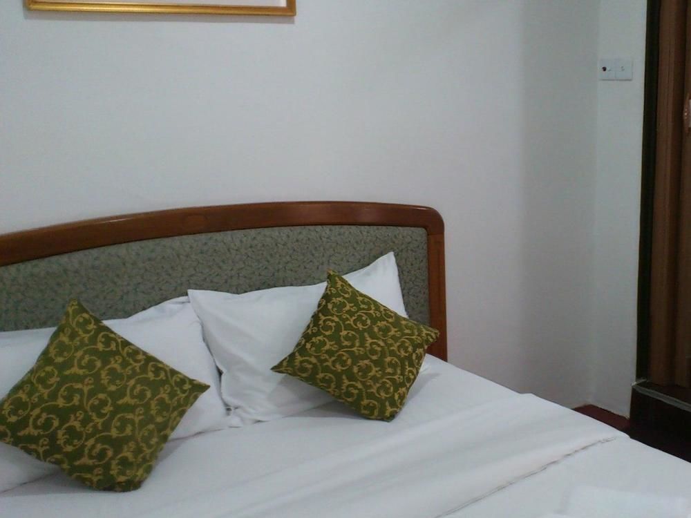 โอโย 89562 โฮเต็ล ชาลิมาร์ Hotel กัวลาลัมเปอร์ ภายนอก รูปภาพ